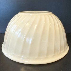 Vintage Fire King Cream Swirl Mixing Bowl - 9"